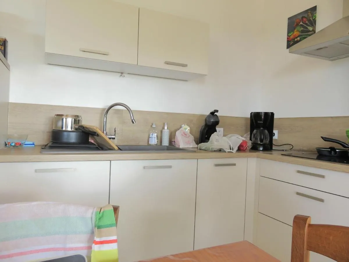 Apartment Grand T2 Vue Mer Calme Climatise 500 M Village Et Plage Parking Gratuit Sanary-sur-Mer